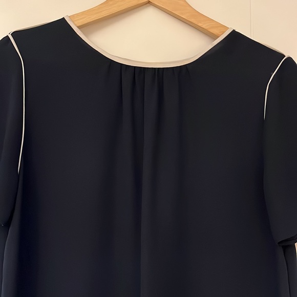 Banana Republic top - Picture 2 of 4